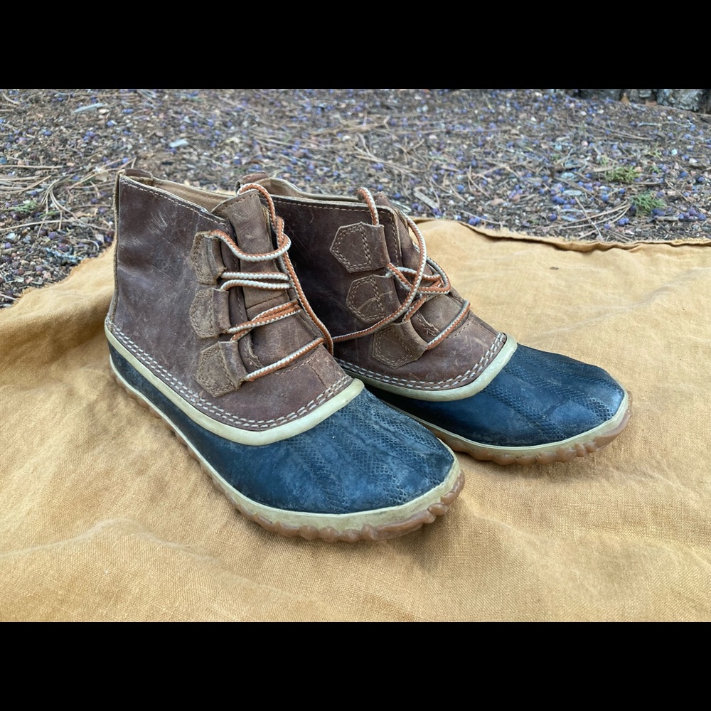 Sorel duck ankle boot 6